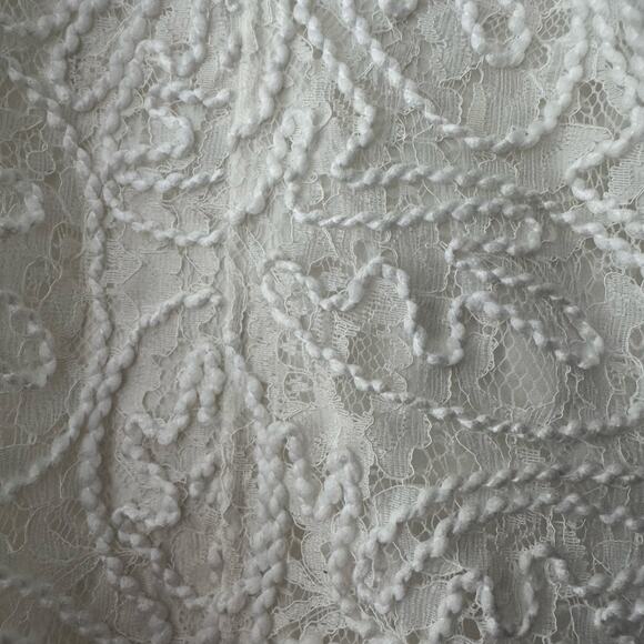 WHBM Sleeveless Blouse Lace Shell Embroidered Ecru Size 14 NEW - Picture 7 of 14